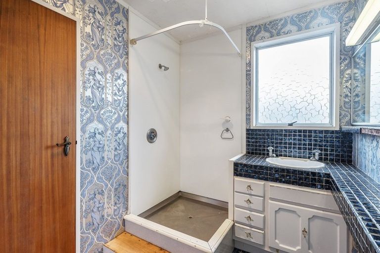 Photo of property in 15 Glen Road, Raumati South, Paraparaumu, 5032