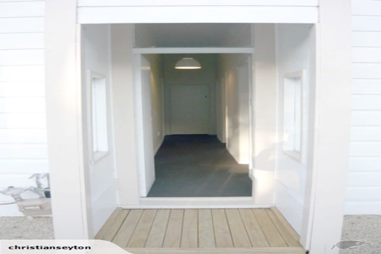 Photo of property in 293 Mansfield Street, Newtown, Wellington, 6021