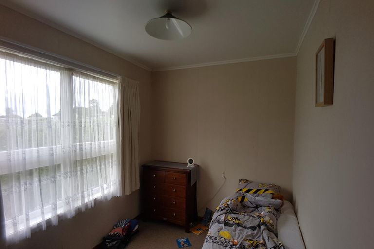 Photo of property in 2 Fairview Street, Tirau, 3410