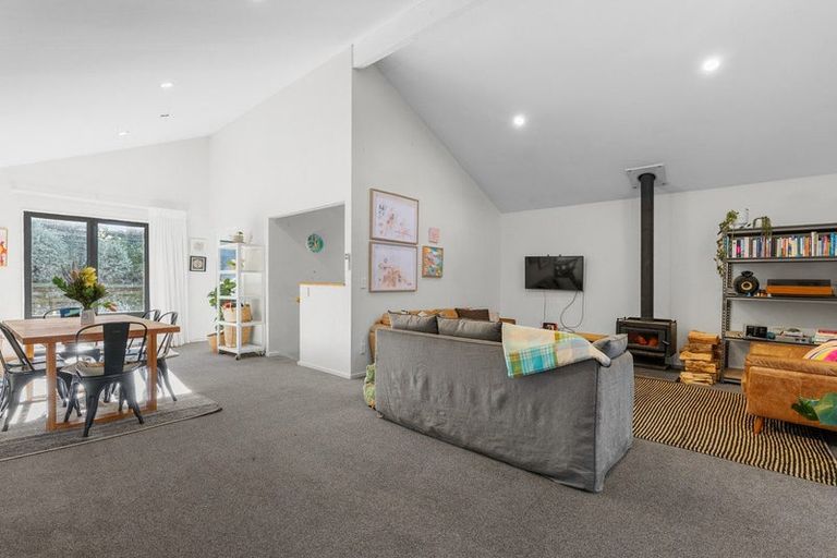 Photo of property in 8 Wye Place, Fernhill, Queenstown, 9300