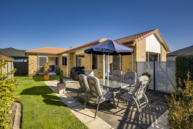 Photo of property in 12 Caulfield Place, Taradale, Napier, 4112