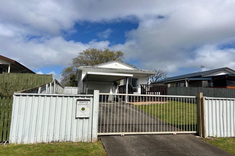 Photo of property in 1/12 Norrie Smith Avenue, Flat Bush, Auckland, 2023
