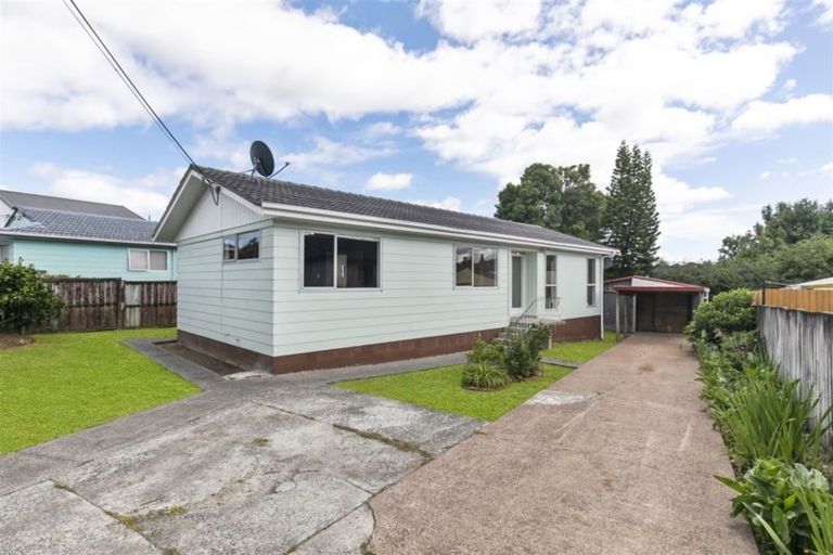 Photo of property in 309 Swanson Road, Ranui, Auckland, 0612