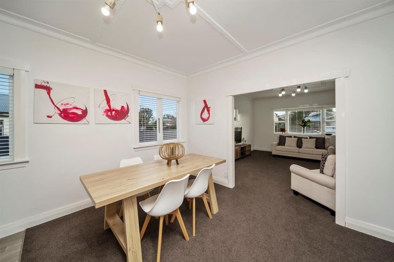 Photo of property in 18 Albion Street, Hawera, 4610