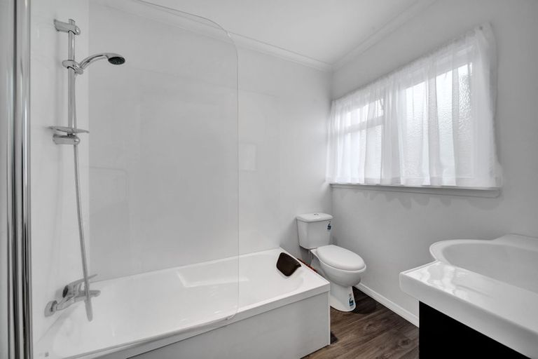 Photo of property in 12 Pitt Street, Normanby, Hawera, 4614