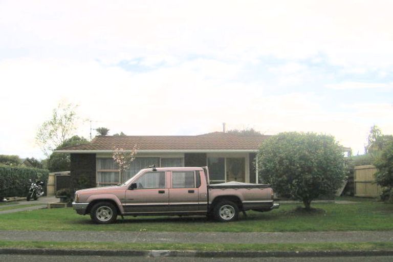 Photo of property in 18 Neri Crescent, Pomare, Rotorua, 3015