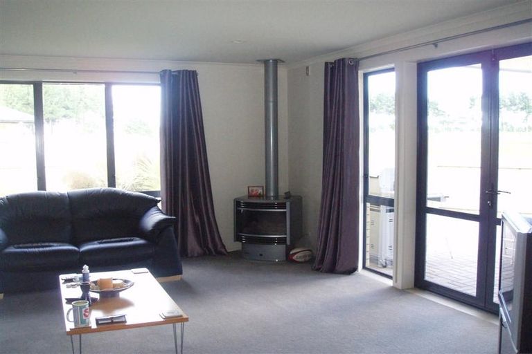 Photo of property in 64 Gibson Place, Papamoa Beach, Papamoa, 3118