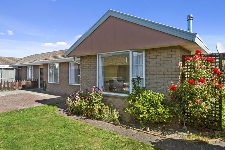 Photo of property in 2/23c Craven Street, Sockburn, Christchurch, 8042