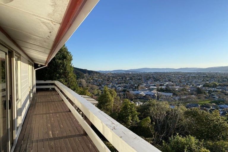 Photo of property in 4 Farrelly Grove, Fairfield, Lower Hutt, 5011