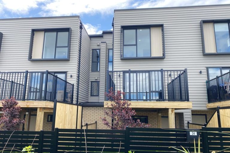 Photo of property in 34 Sinton Road, Hobsonville, Auckland, 0618