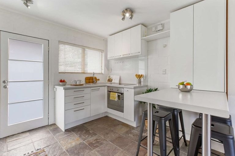 Photo of property in 3/22a Church Street, Northcote Point, Auckland, 0627