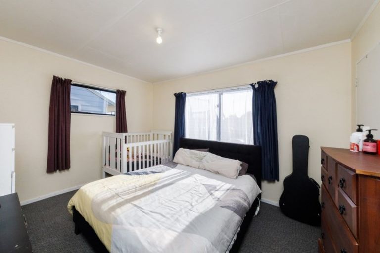 Photo of property in 27 Tiller Close, Kelvin Grove, Palmerston North, 4414
