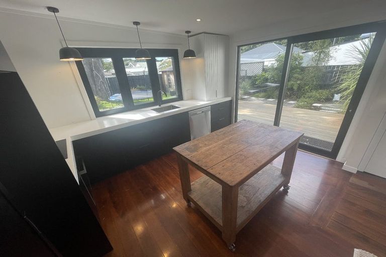 Photo of property in 15 Elizabeth Street, Petone, Lower Hutt, 5012