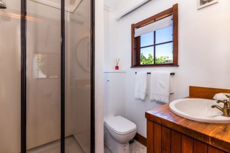 Photo of property in 61 Chesham Avenue, Waipahihi, Taupo, 3330