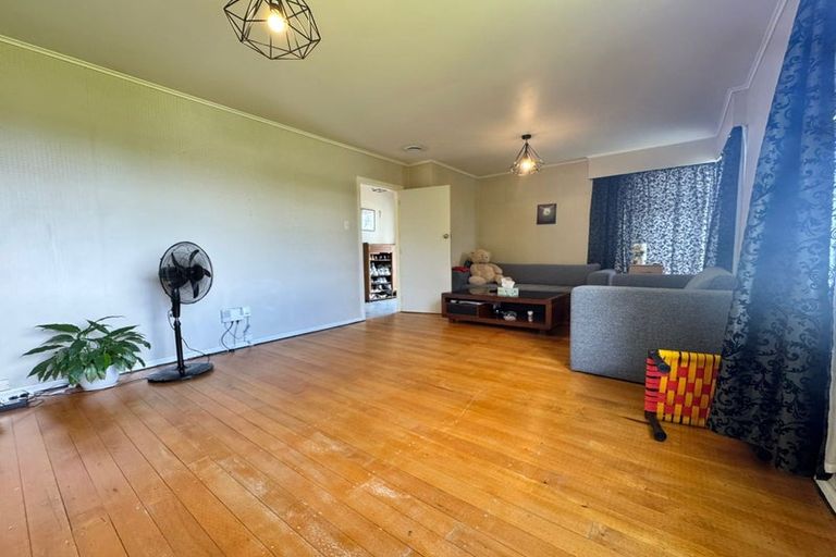 Photo of property in 17 Kayes Road, Pukekohe, 2120