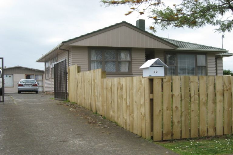 Photo of property in 30 Mariner Street, Mangere, Auckland, 2022