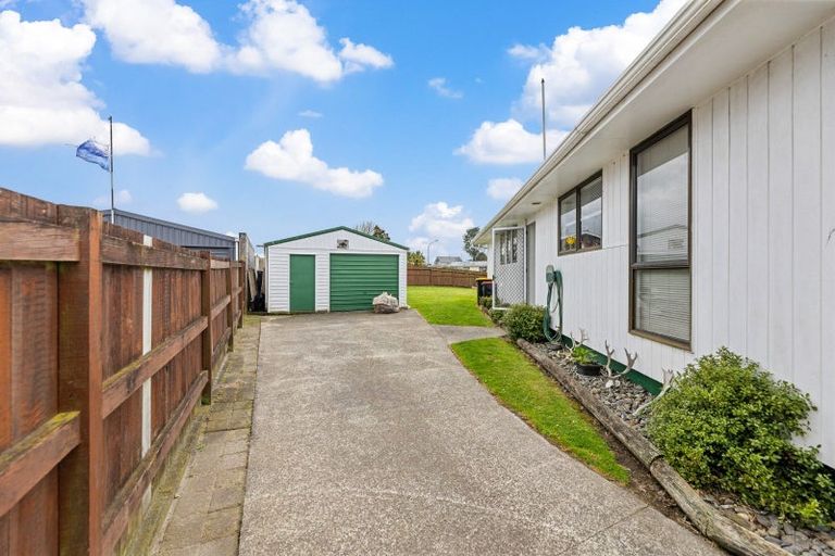 Photo of property in 1 Waitara Place, Tokoroa, 3420
