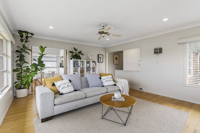 Photo of property in 28 Richmond Avenue, Northcote Point, Auckland, 0627