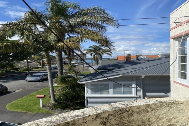 Photo of property in 19 Duders Avenue, Devonport, Auckland, 0624