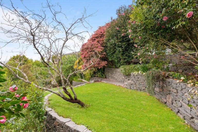 Photo of property in 12 Mcdowell Crescent, Hillcrest, Auckland, 0627