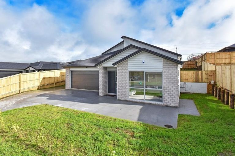 Photo of property in 19 Thomason Crescent, Pokeno, 2402