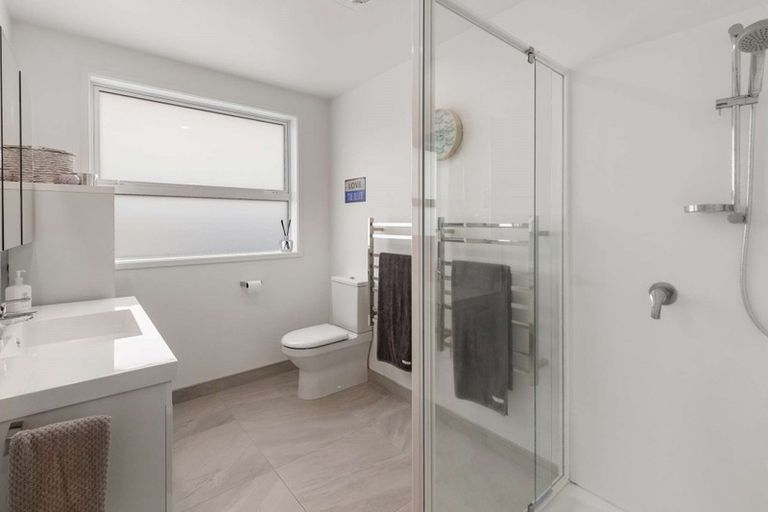 Photo of property in 39 Kotiate Street, Papamoa Beach, Papamoa, 3118