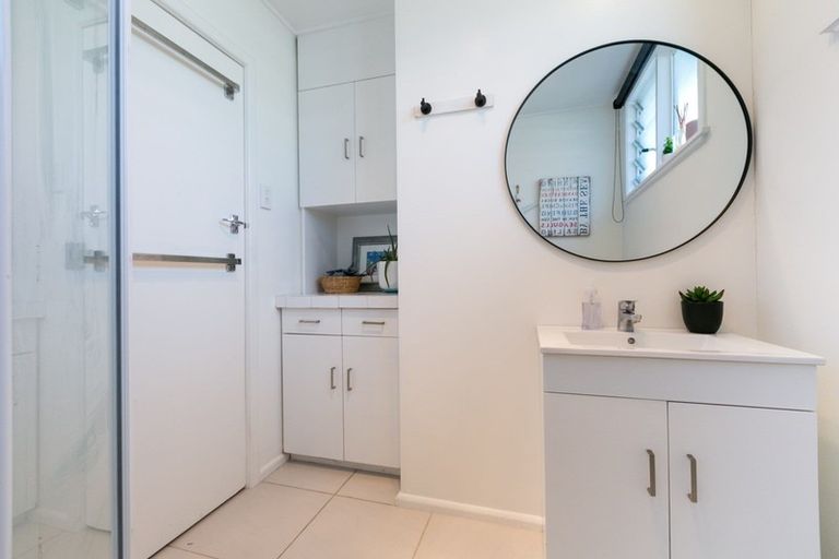 Photo of property in 261 Havelock Road, Akina, Hastings, 4122