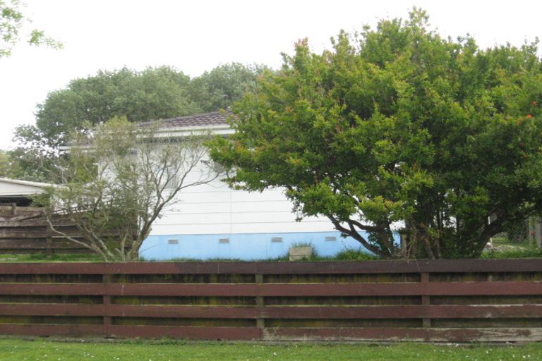 Photo of property in 10 Mon Desir Place, Manurewa, Auckland, 2102