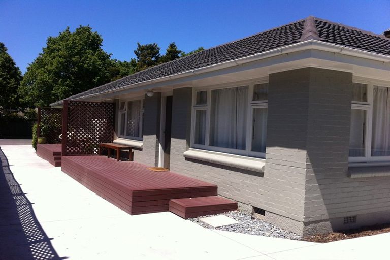 Photo of property in 2/17 Darvel Street, Riccarton, Christchurch, 8011