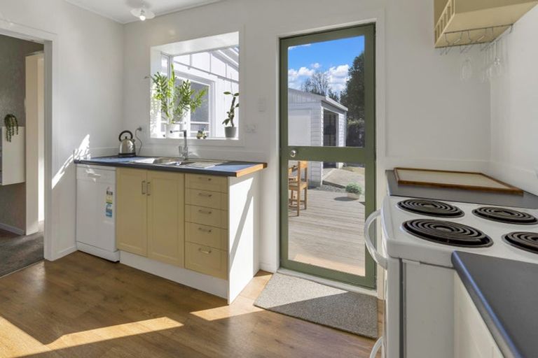 Photo of property in 24 Penfold Square, Leithfield, 7481