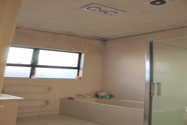 Photo of property in 2/16 Philip Street, Papatoetoe, Auckland, 2025