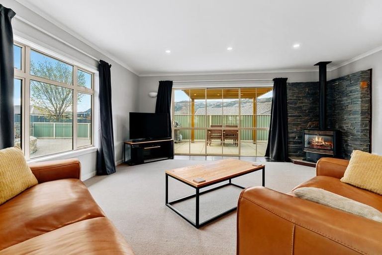 Photo of property in 56 Missy Crescent, Mount Pisa, Cromwell, 9383
