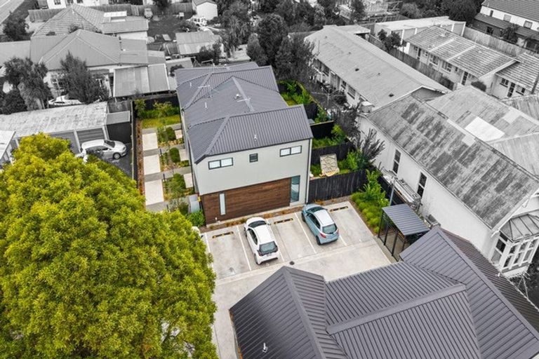 Photo of property in 4/89 Champion Street, Edgeware, Christchurch, 8013