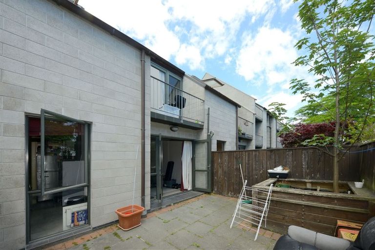 Photo of property in 4/868 Colombo Street, Christchurch Central, Christchurch, 8013