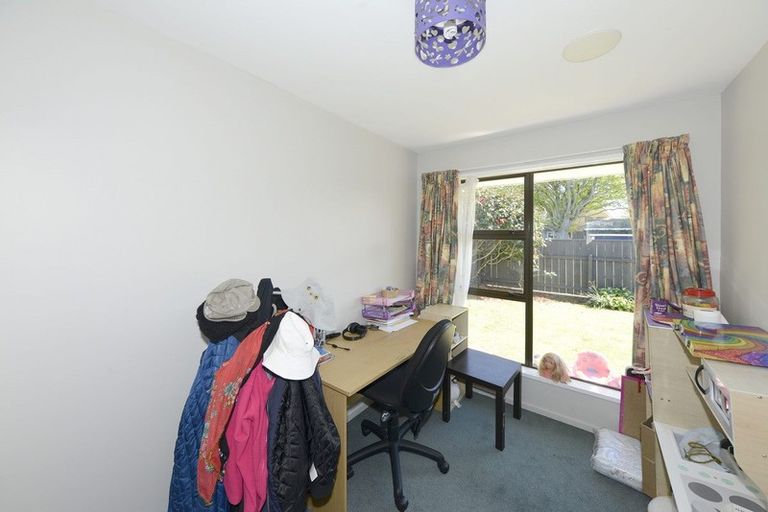 Photo of property in 1/48 Jeffreys Road, Fendalton, Christchurch, 8052