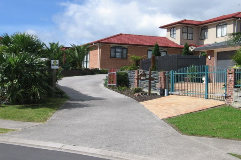 Photo of property in 31 Arlose Place, Westgate, Auckland, 0614