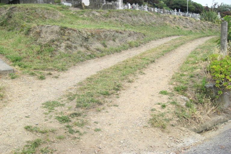 Photo of property in 40 Reserve Terrace, Lyttelton, 8082