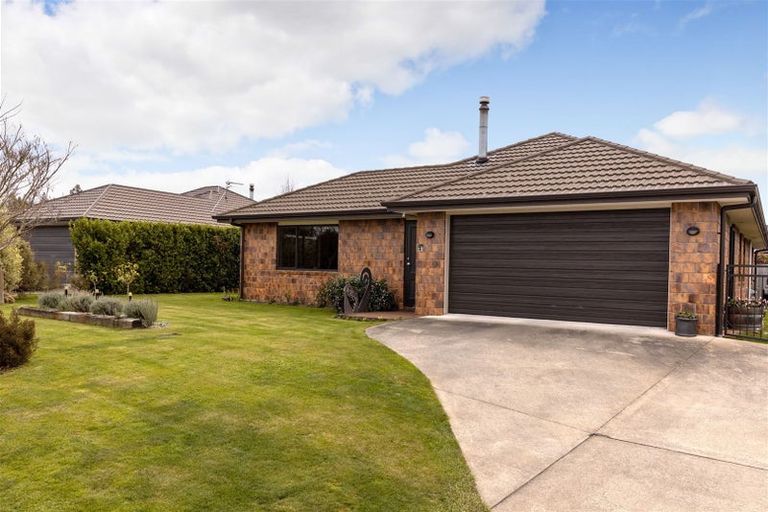 Photo of property in 12 River Terrace, Renwick, 7204