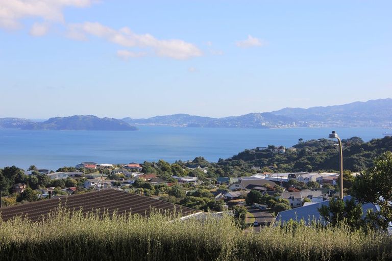 Photo of property in 29 Cypress Drive, Maungaraki, Lower Hutt, 5010