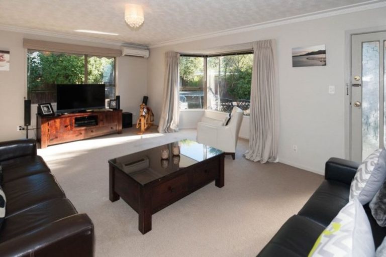 Photo of property in 2/5a Rata Street, Riccarton, Christchurch, 8041