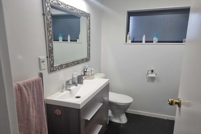 Photo of property in 28 Rhine Street, Island Bay, Wellington, 6023