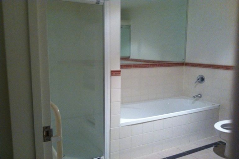 Photo of property in Admiralty Courts, 5/42 Marriner Street, Sumner, Christchurch, 8081