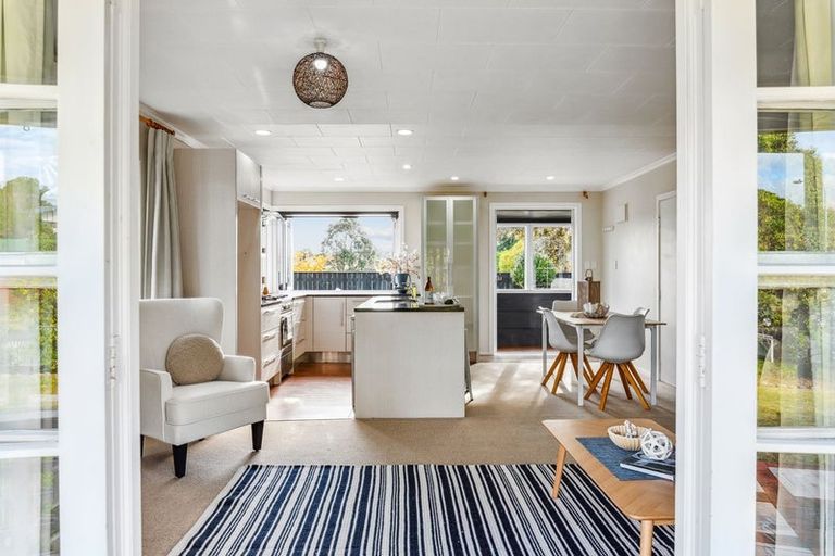 Photo of property in 12 Hicks Crescent, Waikanae Beach, Waikanae, 5036