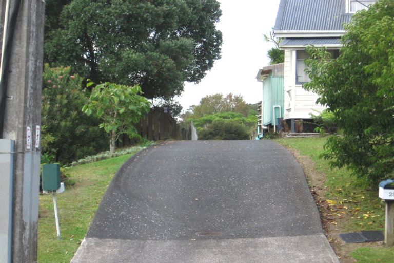 Photo of property in 25b Duncan Avenue, Te Atatu South, Auckland, 0610