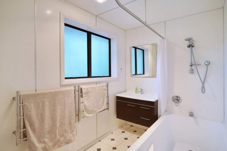 Photo of property in 22 Kendal Avenue, Burnside, Christchurch, 8053