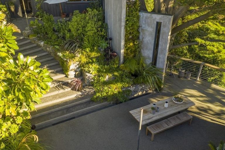 Photo of property in 16 Pa Road, Pukerua Bay, 5026