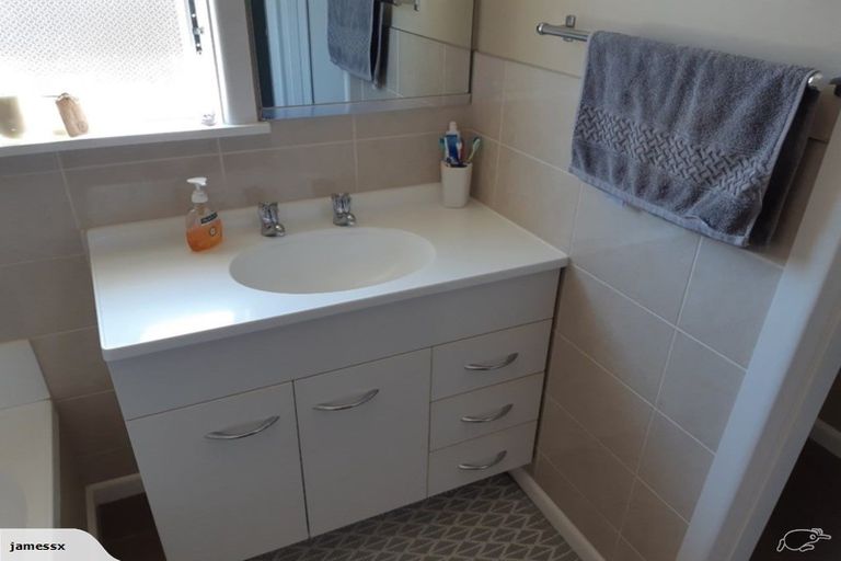 Photo of property in 15 Harpham Street, Taradale, Napier, 4112