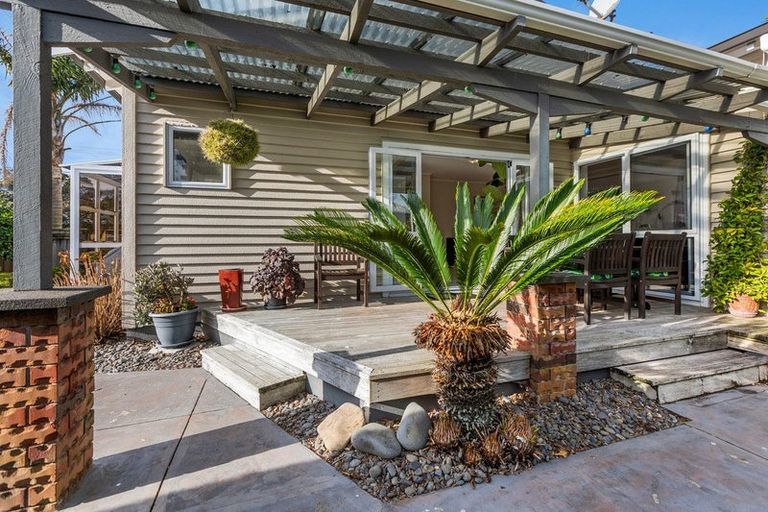 Photo of property in 46 Sanders Avenue, Westown, New Plymouth, 4310