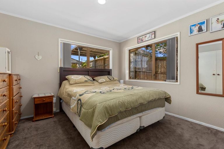 Photo of property in 6 Suwyn Place, Weymouth, Auckland, 2103