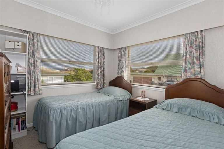 Photo of property in 43 Memorial Drive, Parahaki, Whangarei, 0112